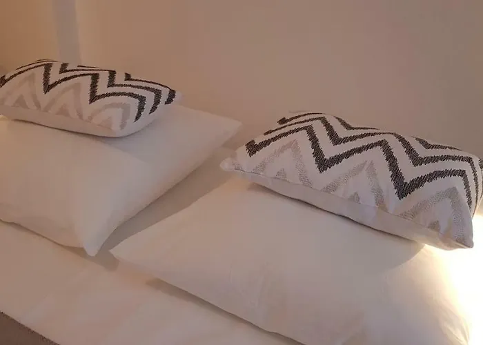 Le Voltaire Centre Apartment